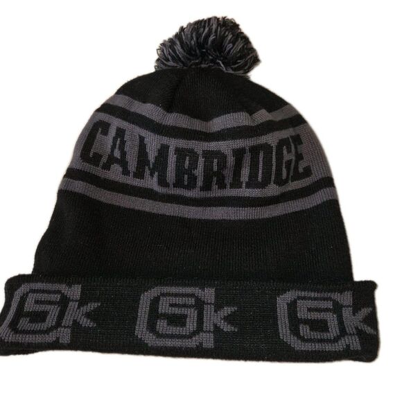 CAMBRIDGE YULE FEST BLACK/GREY KNIT SKI HAT WITH POMPOM HARVARD SQ CAMBRIDGE - Picture 1 of 3